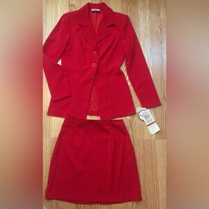 Elegant Breakin' Loose Red Women's Skirt Suit  size 9-10 NWT